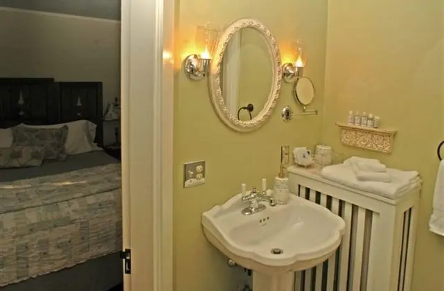 Superior Süit, 1 Yatak Odası, Özel Banyo, Bahçe Manzaralı (The Garden Suite)