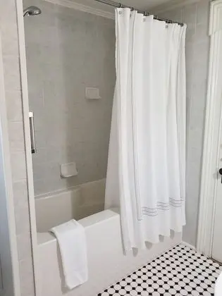 Superior Tek Büyük Yataklı Oda, 1 En Büyük (King) Boy Yatak, Özel Banyo (The Downeaster)