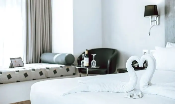 Deluxe Tek Büyük veya İki Ayrı Yataklı Oda, 1 Yatak Odası, Deniz Manzaralı