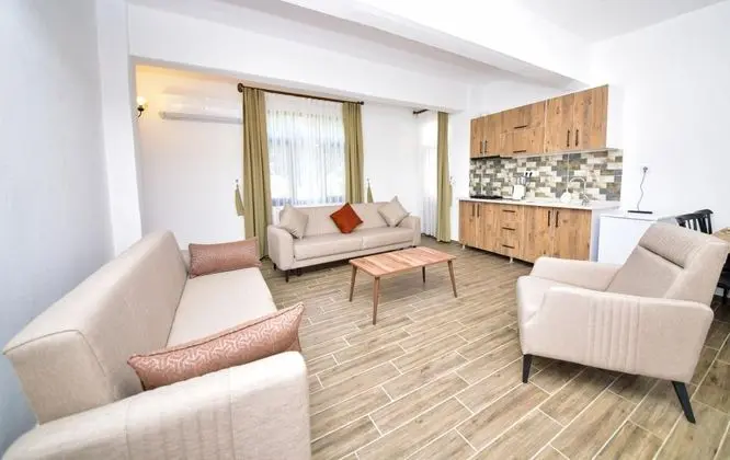 1 + 1 Daire, Bahçe Manzaralı, Balkonlu