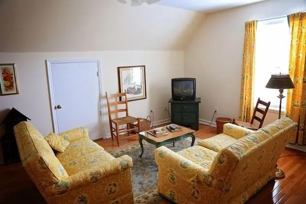 Ashley Suite