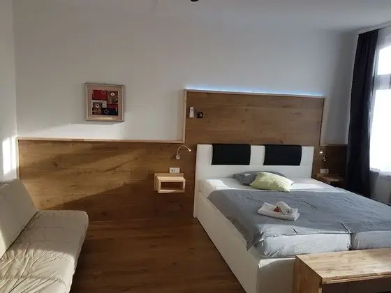 Comfort Tek Büyük Yataklı Oda