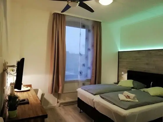 Comfort Tek Büyük Yataklı Oda