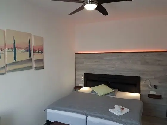 Comfort Tek Büyük Yataklı Oda