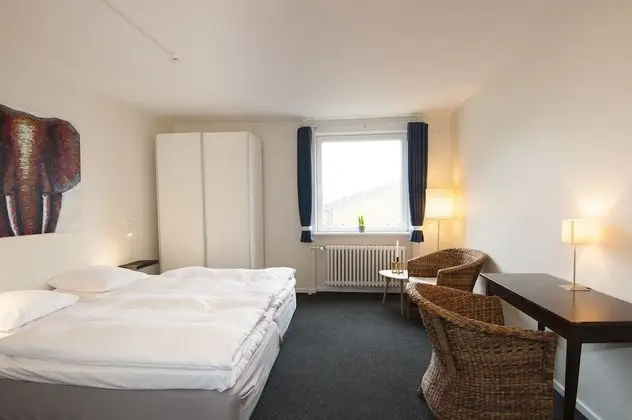 Tek Büyük Yataklı Oda, Ortak Banyo