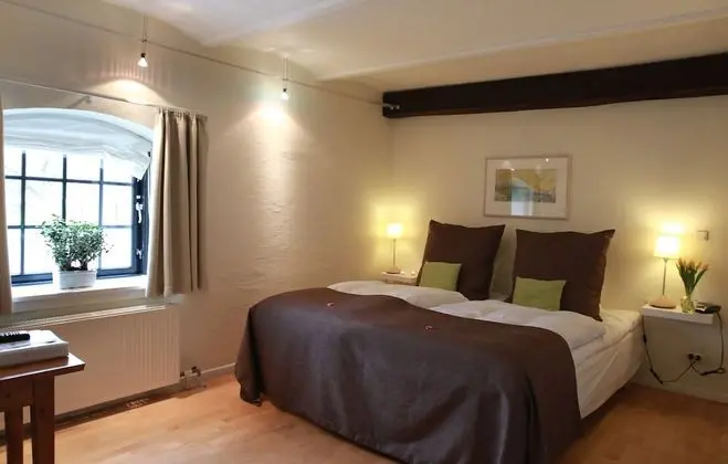 Standard Büyük Yataklı Tek Kişilik Oda