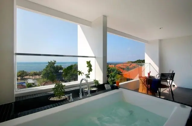Ocean View Premium Suite Room