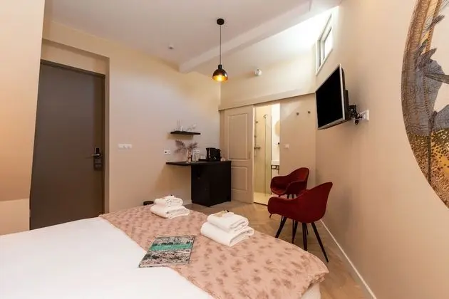 Deluxe Tek Büyük Yataklı Oda