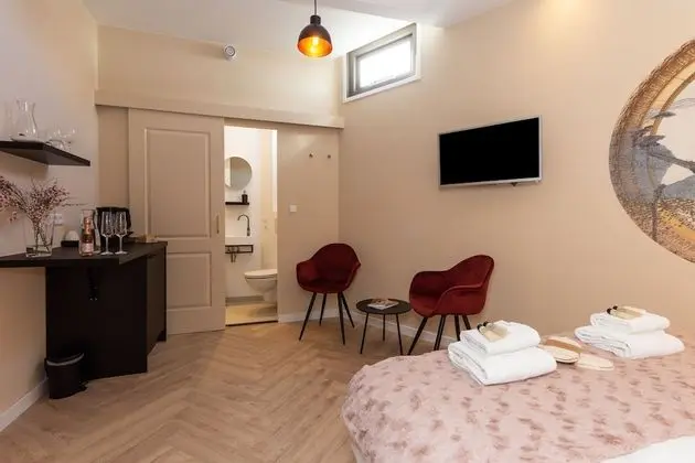 Deluxe Tek Büyük Yataklı Oda