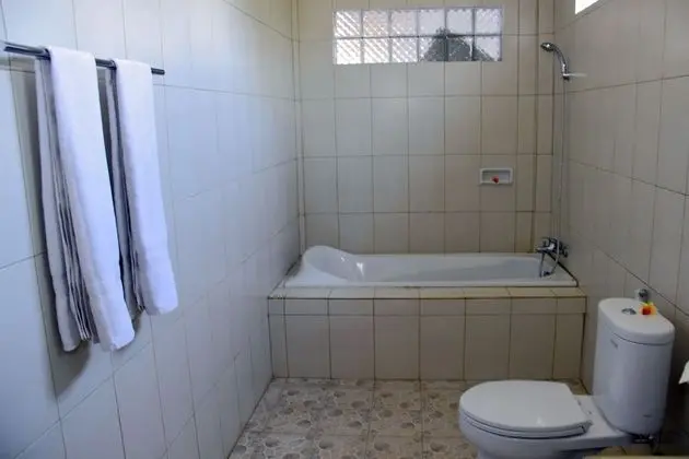 Deluxe Tek Büyük Yataklı Oda, 1 En Büyük (King) Boy Yatak, Sigara İçilebilir, Bahçe Manzaralı