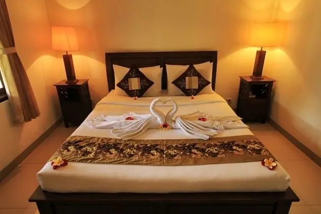 Deluxe Tek Büyük Yataklı Oda, 1 En Büyük (King) Boy Yatak, Sigara İçilebilir, Bahçe Manzaralı