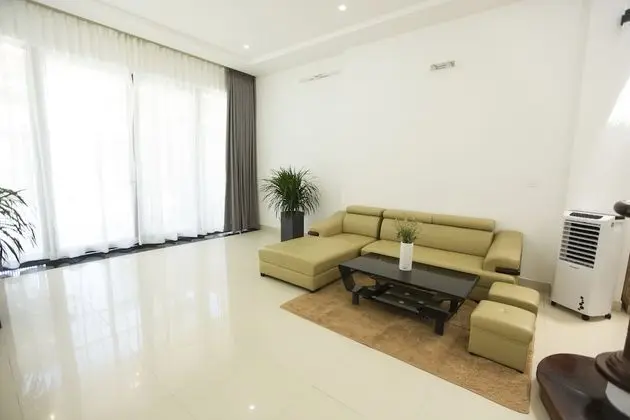 Luxury Villa, Sigara İçilmez