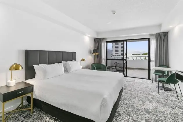 Standard Oda, 1 En Büyük (King) Boy Yatak, Sigara İçilmez, Balkon