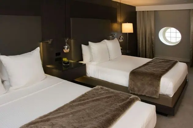 2 Queen Penthouse Suite