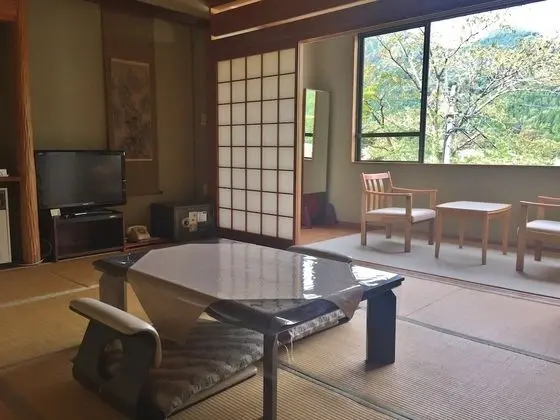 Traditional Oda (Japanese Style, For 5 People)