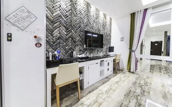 Oda (VIP / 6pm Check In)