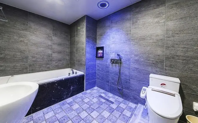 Oda (VIP / 6pm Check In)