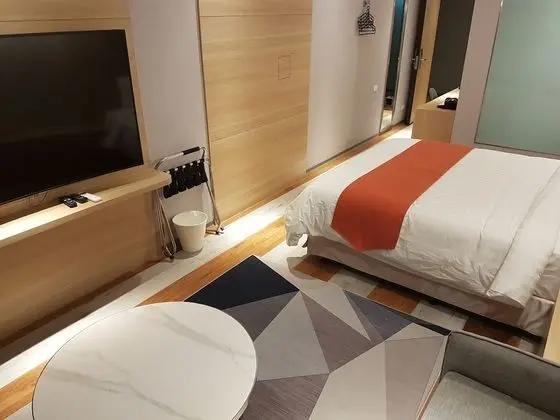 Deluxe Tek Büyük Yataklı Oda