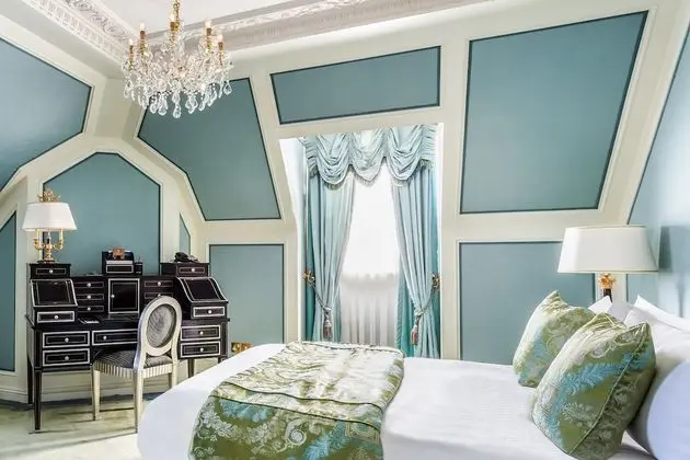 Standard Oda, 1 Büyük (Queen) Boy Yatak