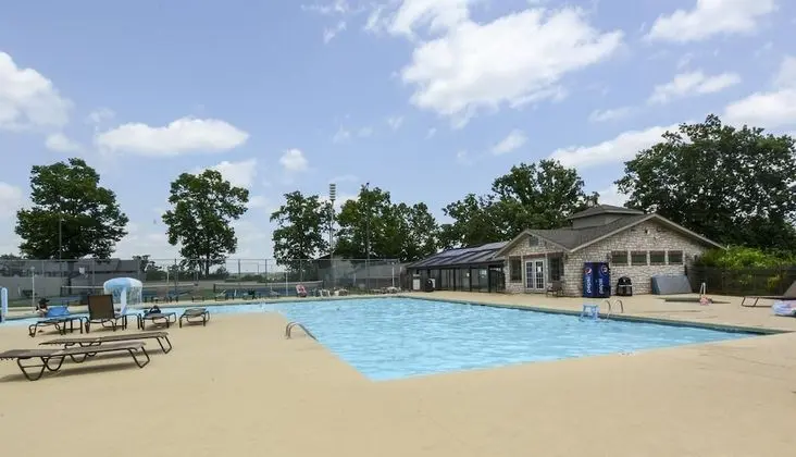 Daire (Bentley's Bungalow - Resort Amenities)