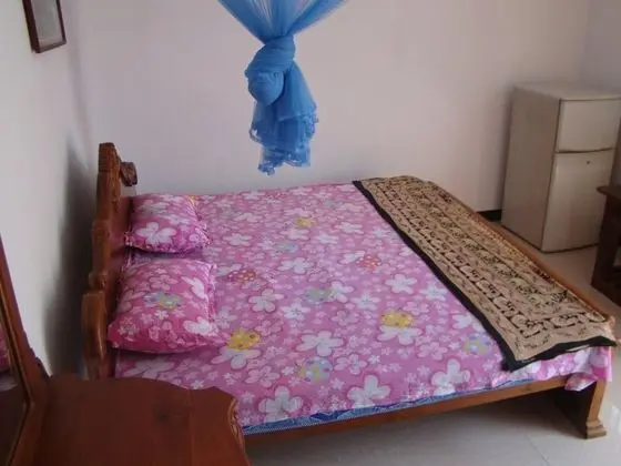Tek Büyük Yataklı Oda, 1 Çift Kişilik Yatak