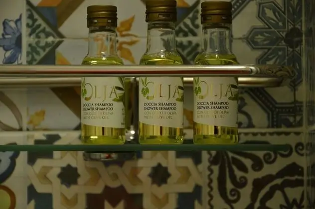 Üç Kişilik Oda