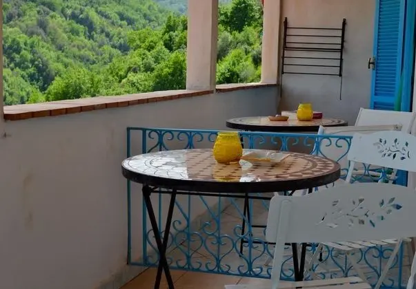 Romantic Tek Büyük Yataklı Oda, 1 Çift Kişilik Yatak, Özel Banyo, Tepe Manzaralı