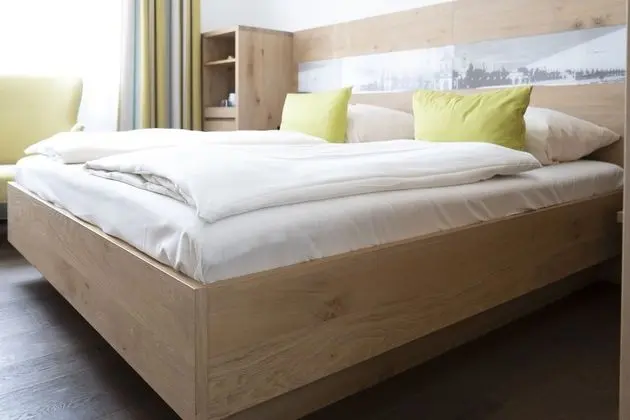 Comfort Tek Büyük Yataklı Oda