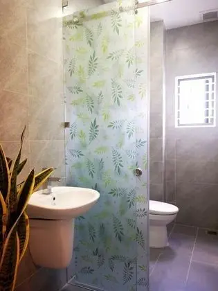 Design Tek Büyük Yataklı Oda, 1 Büyük (Queen) Boy Yatak