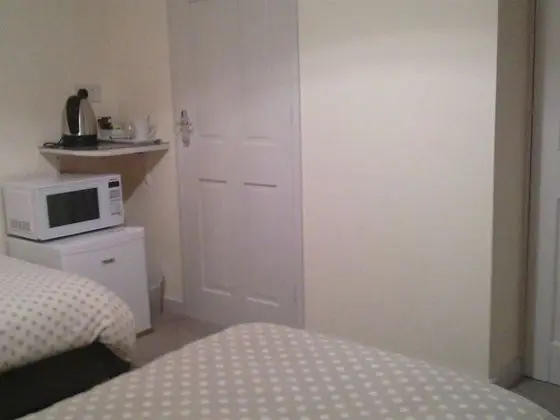 Superior İki Ayrı Yataklı Oda (Ensuite with Shower, Garden View)