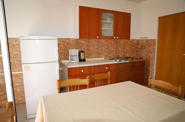 Apart Daire (BePa - 200 m from sandy beach - A3(5))