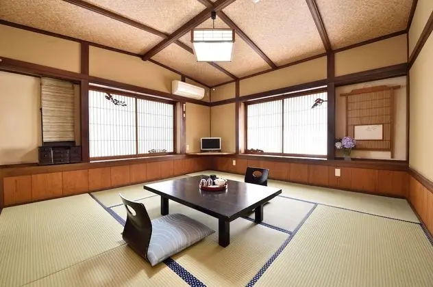 Traditional Oda (JP Style for 4 Guests, Private Toilet)