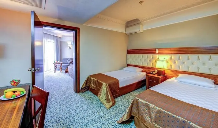 https://images.etstur.com/files/images/hotelImages/TR/215961/l/Bera-Alanya-Otel-Oda-383058.jpg