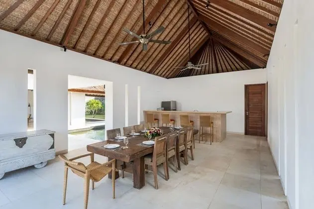 1 Bedroom Beachfront