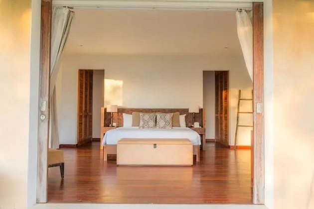 5 Bedroom Pool Villa