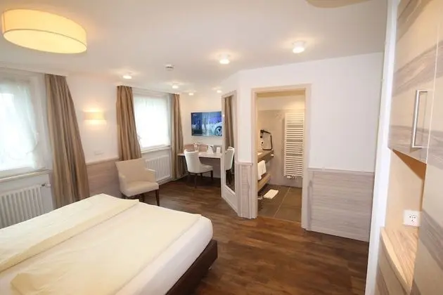 Comfort Tek Büyük Yataklı Oda