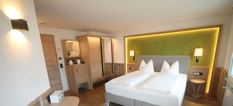 Tek Büyük Yataklı Oda (Alpin)