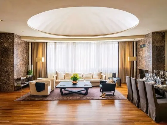 Oda, 1 En Büyük (King) Boy Yatak (Prestige | Sofa)