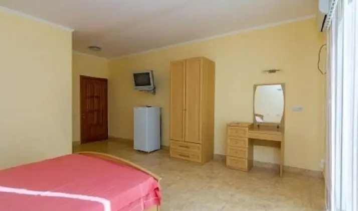 Standard Üç Kişilik Oda, Birden Çok Yatak, Tepe Manzaralı