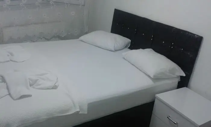 Economy Tek Büyük veya İki Ayrı Yataklı Oda (Basement)
