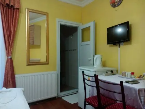 Standard Tek Büyük Yataklı Oda