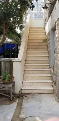 Tek Büyük Yataklı Oda, Balkon