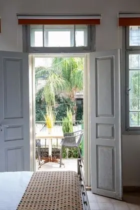Tek Büyük Yataklı Oda, Balkon
