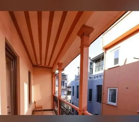 Deluxe Oda, Sokak Manzaralı