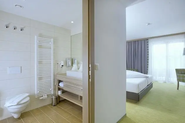 Tek Büyük Yataklı Oda, Balkon