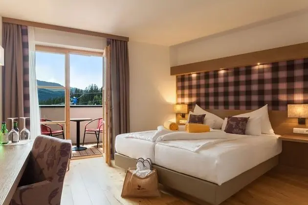 Tek Büyük Yataklı Oda, Balkon (Turmzimmer)