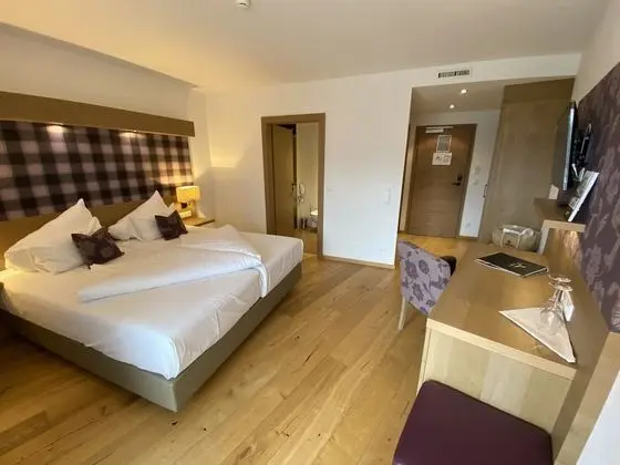 Tek Büyük Yataklı Oda, Balkon (Turmzimmer)