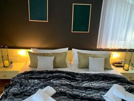 Comfort Tek Büyük Yataklı Oda