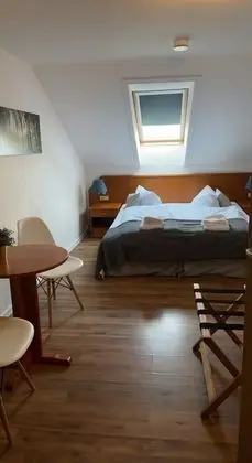 Basic Tek Büyük Yataklı Oda