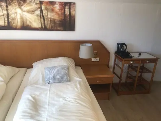 Classic Tek Büyük Yataklı Oda